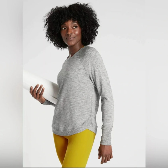 Athleta Mindset Heather Gray Pullover Size M - Picture 2 of 9